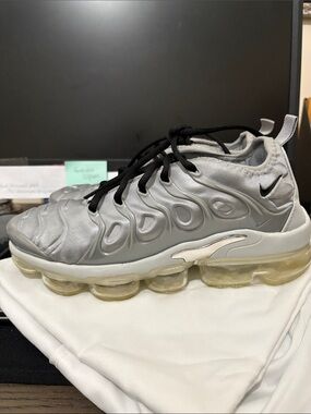 Nike Air VaporMax Plus Silver Sneakers